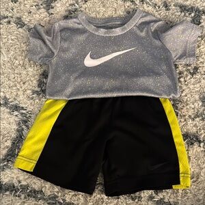 Nike Gray and Yellow Toddler Outfit 3T